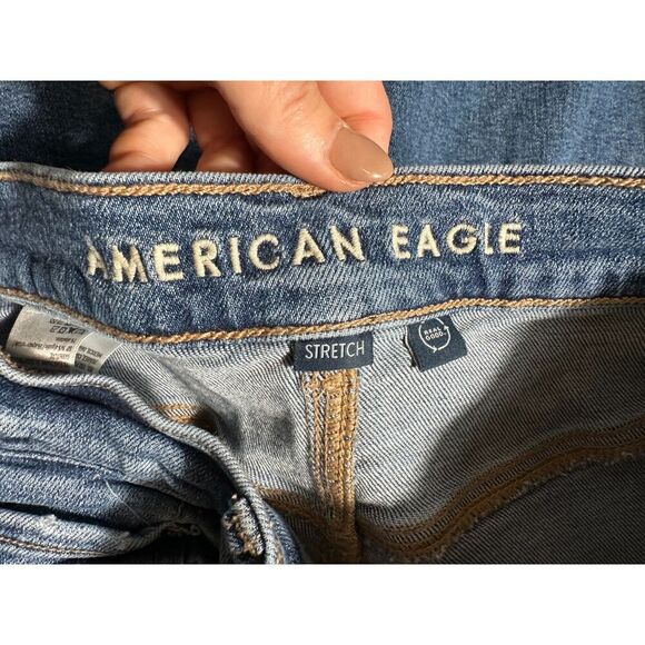 American Eagle Super High Rise Baggy Straight Jean Size 6 - Picture 7 of 7
